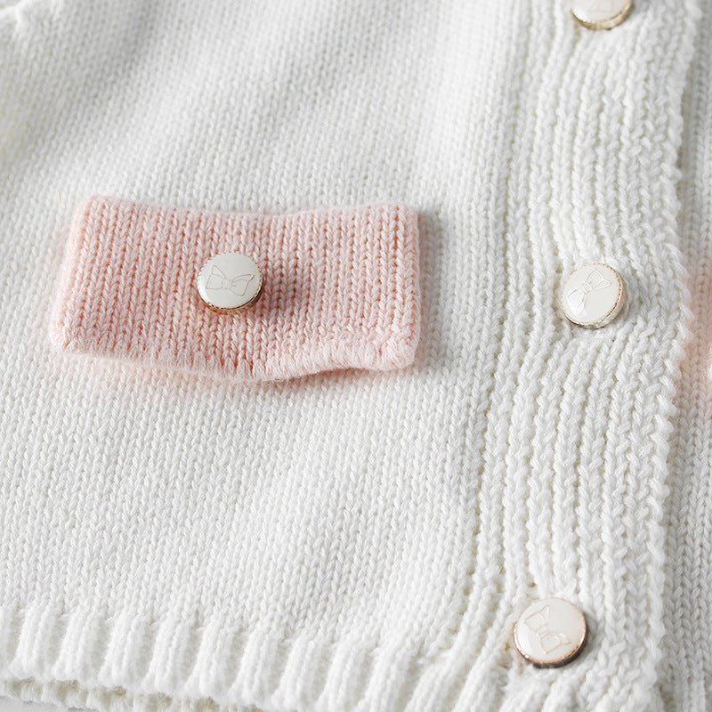 Woolen sweater and crawl clothes