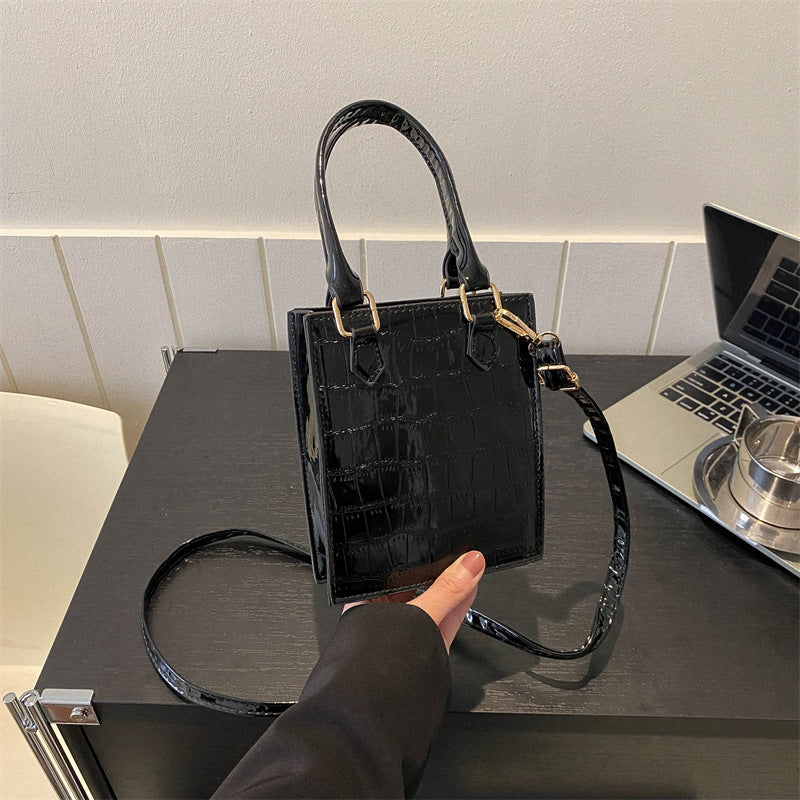 Women's Simple Casual Crossbody Small Square Bag