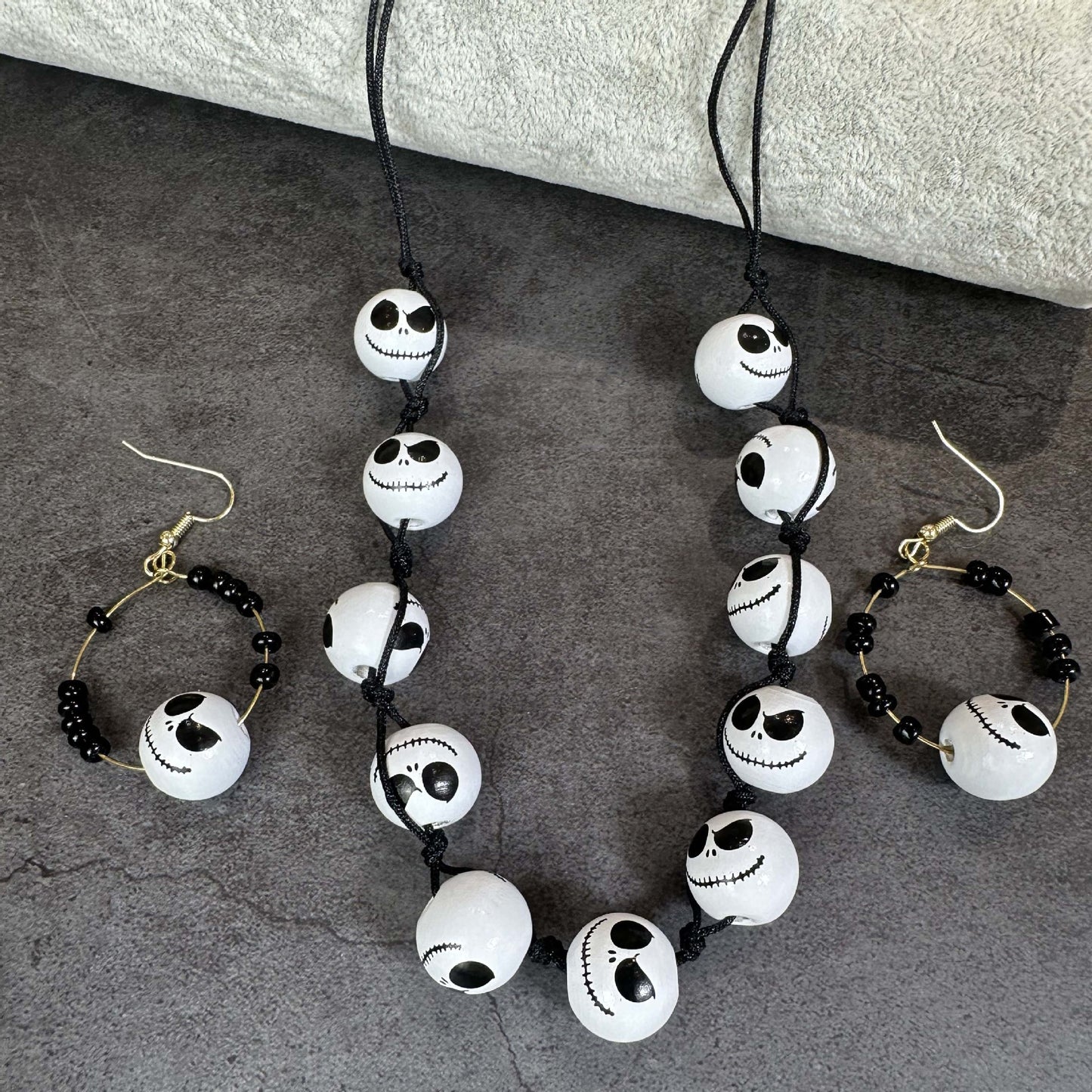 Halloween jewelry bracelet Earrings Necklace Wooden Bead front