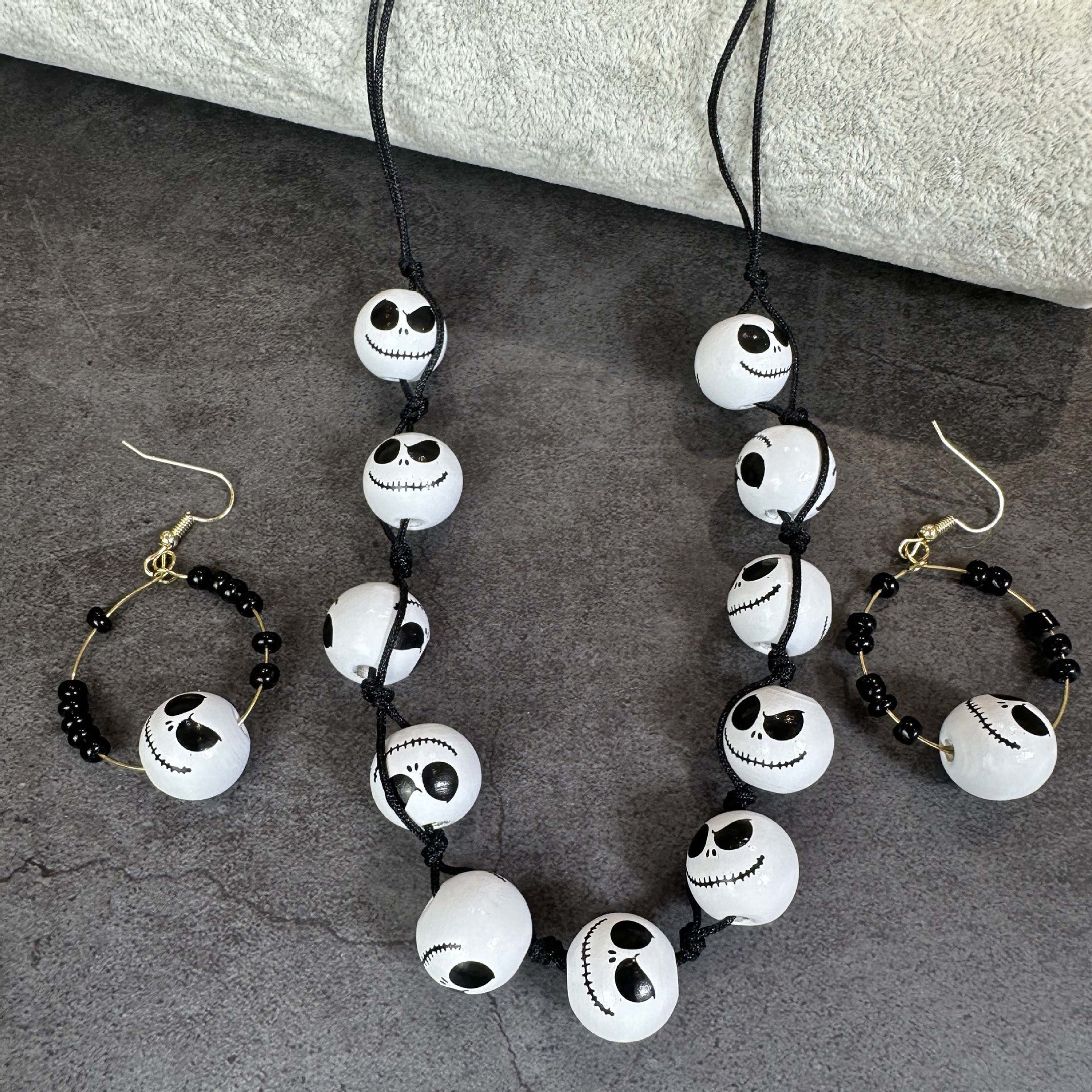 Halloween jewelry bracelet Earrings Necklace Wooden Bead front