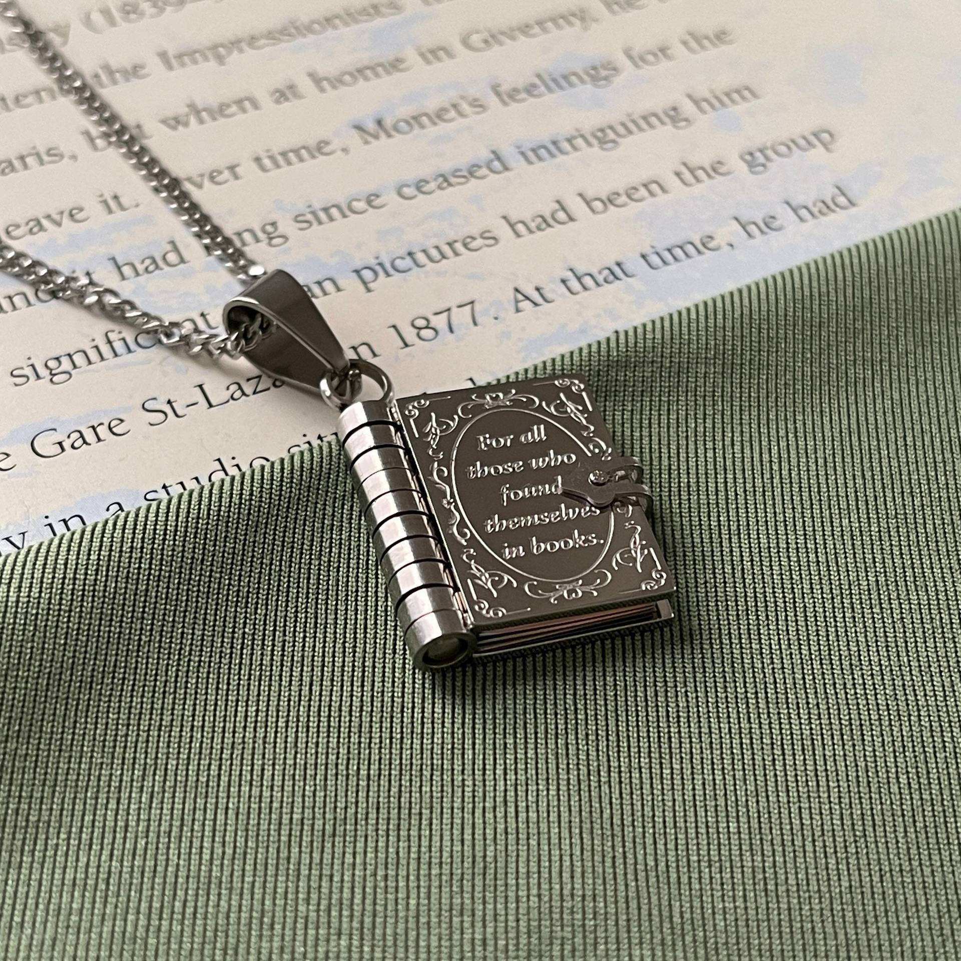 Open And Close Book Necklace pendant silver 1