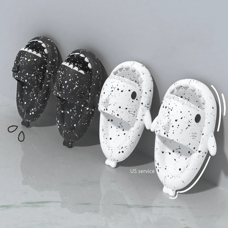 Graffiti Cloudy Shark Slippers Platform Shark Sandal Indoor Bathroom Anti skid Slides Couples Summer Shoes Soft Beach Flops|